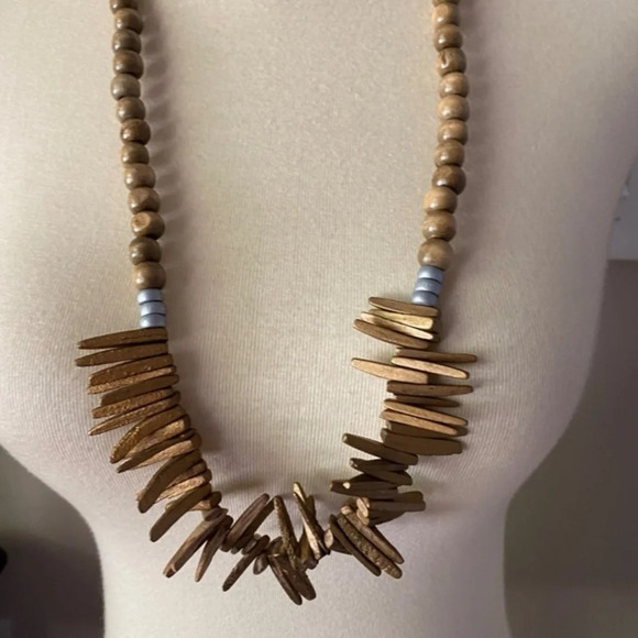 Bijou  Brown & Gold Barbados Statement Necklace - Picture 5 of 5